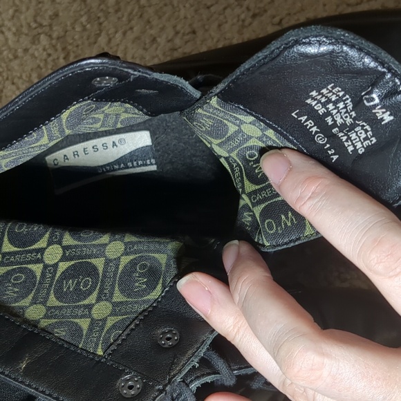 Caressa Black Leather Ankle Booties - Picture 11 of 15